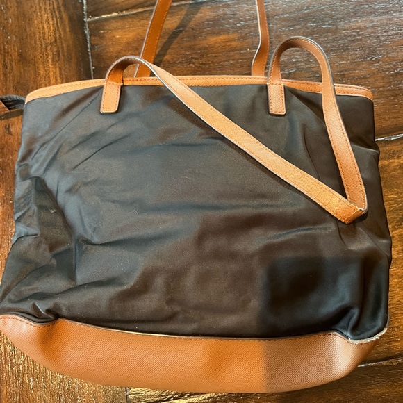 MICHAEL KORS Leather-Trimmed Nylon Tote - Picture 4 of 5